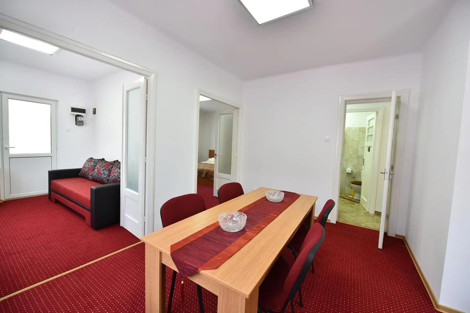 Marcos Studio Apartment Bucharest
